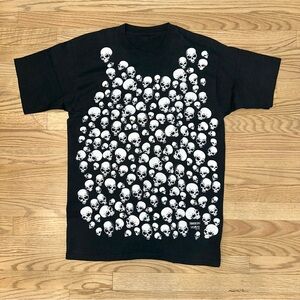 Vtg Fashion Victim Black Skull Graphic T-Shirt
